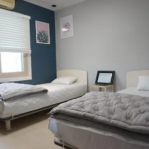 에어포트 2* 부산광역시